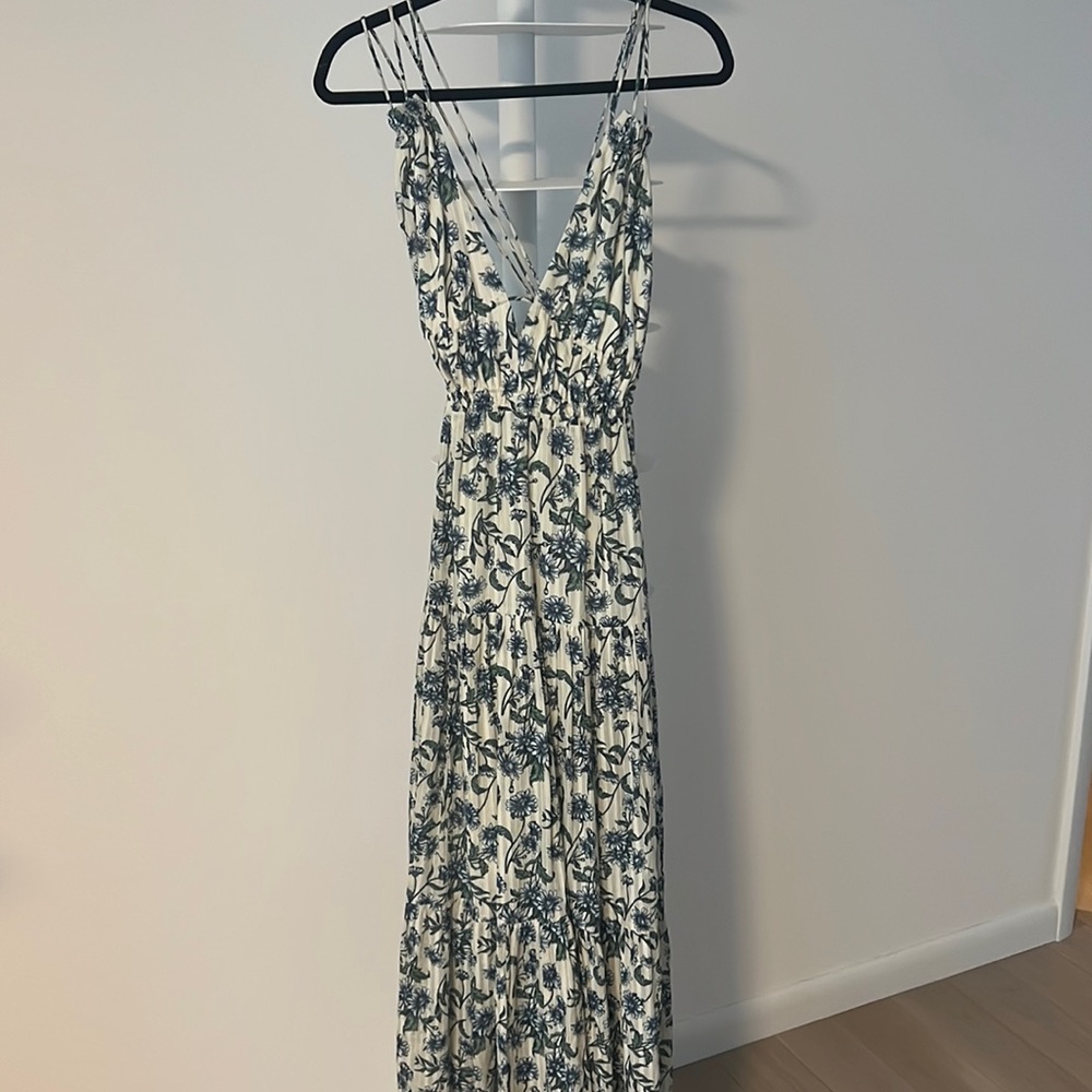 Significant Other Isobel Floral Plunging Maxi Dress